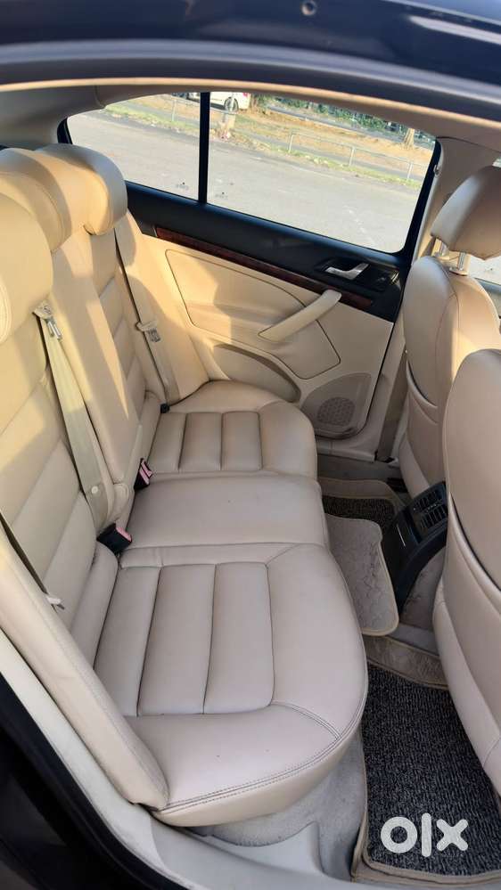 Skoda Laura Elegance 2.0 Tdi Cr Mt, 2010, Diesel