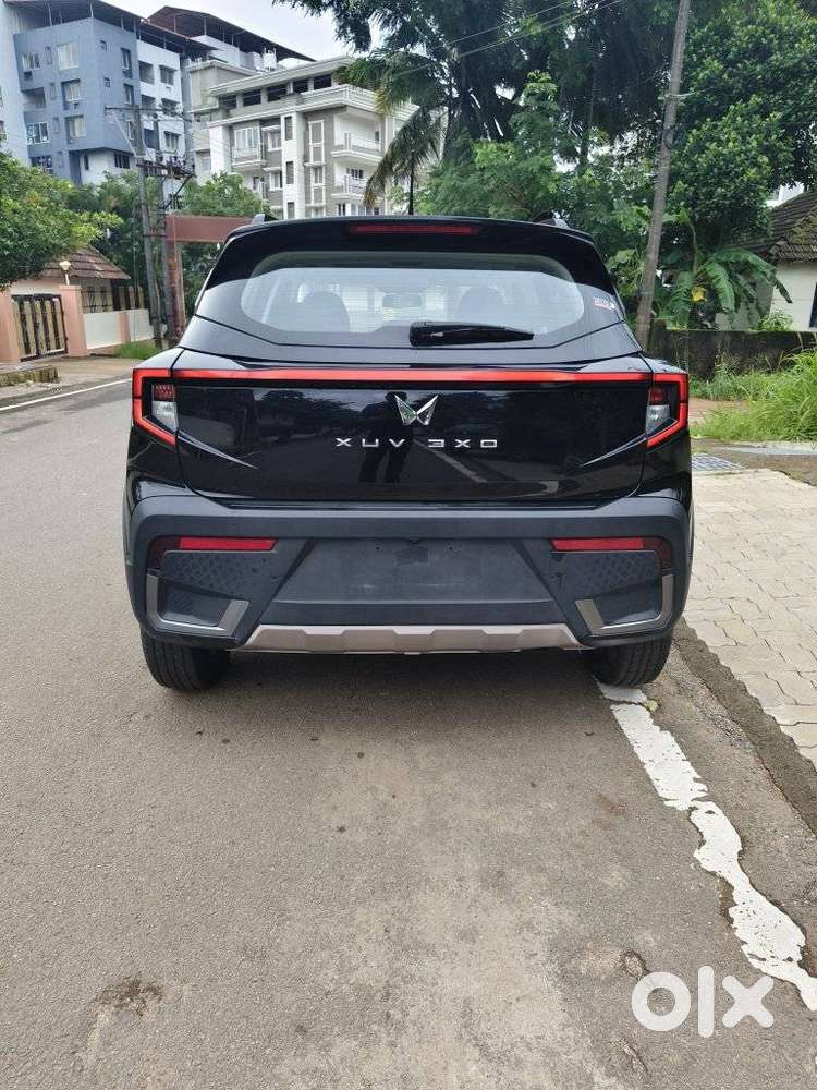 Mahindra Xuv 3xo Ax5 Pm At, 2024, Petrol