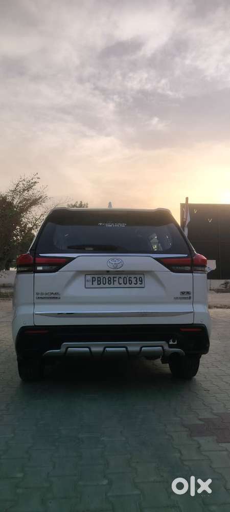 Toyota Innova Hycross 2.0 Vx Hybrid 7 Str, 2023, Diesel
