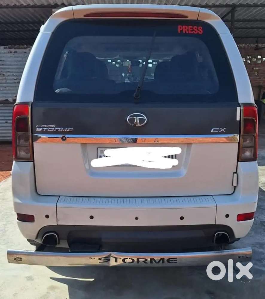 Tata Safari Strome Ex