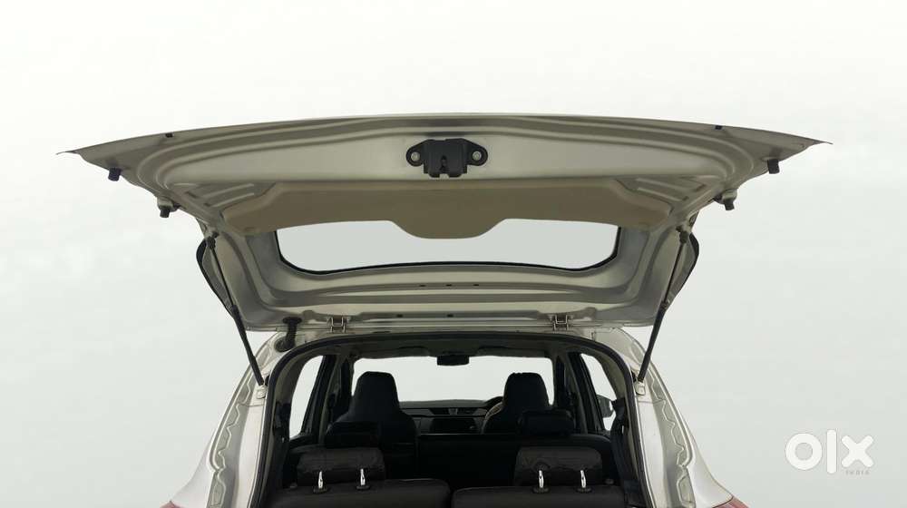 Renault Triber Rxt, 2019, Petrol