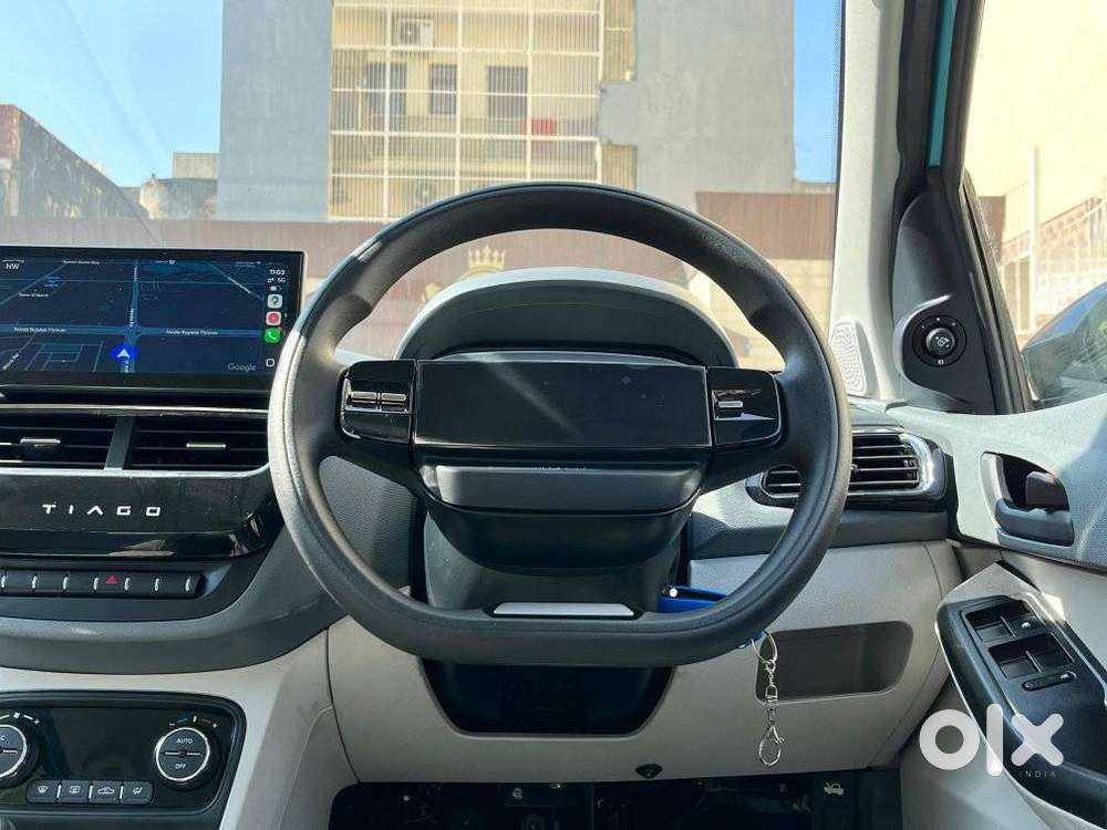 Tata Tiago 1.2 Revotron Xz (o), 2025, Petrol