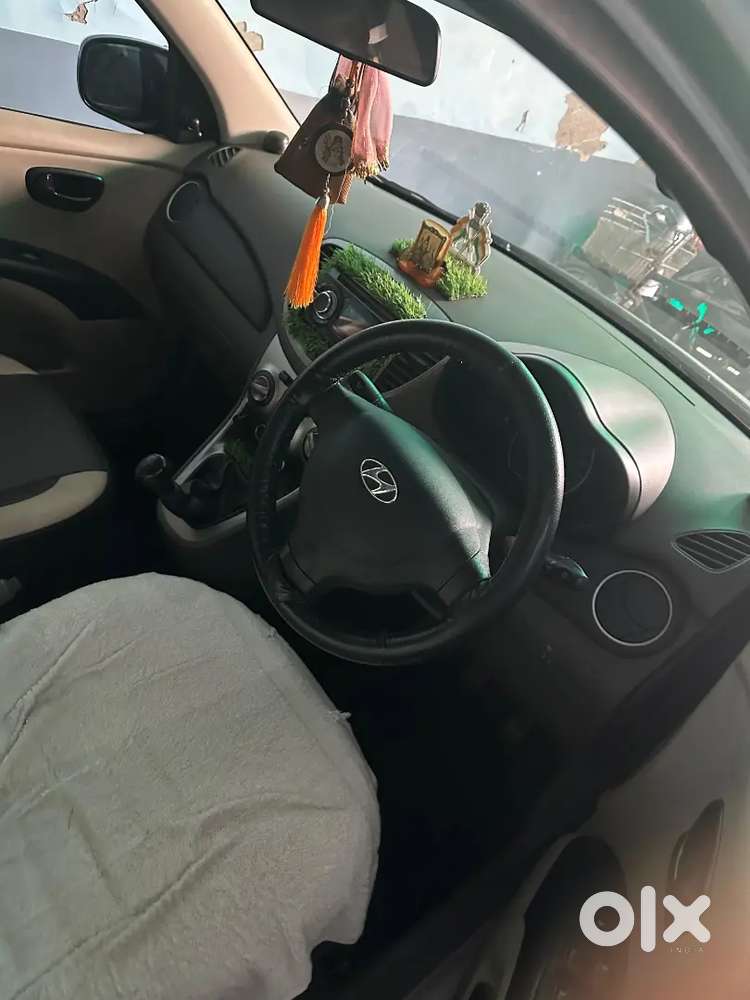 Hyundai I10 2015 Petrol 42000 Km Driven