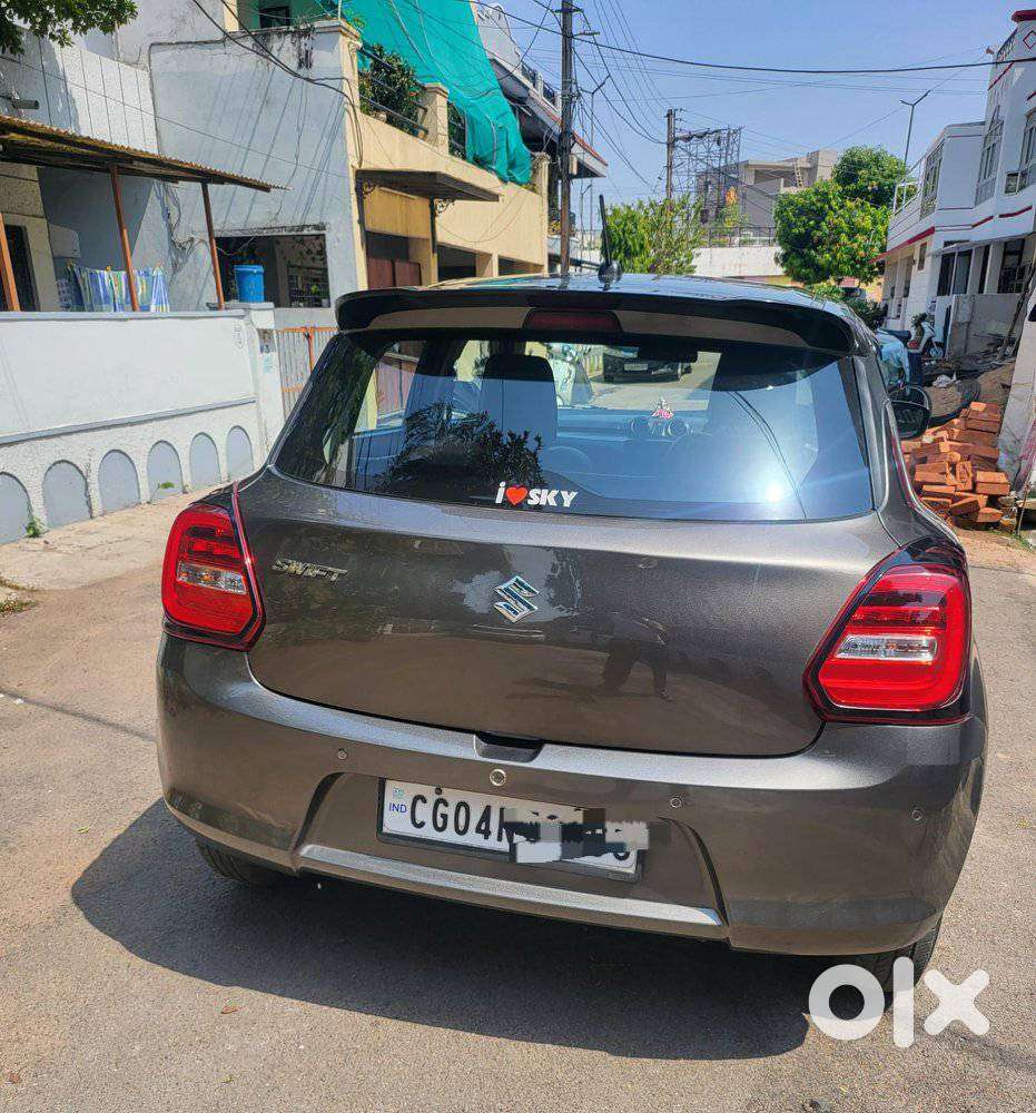Maruti Suzuki Swift Vxi + Manual, 2022, Petrol