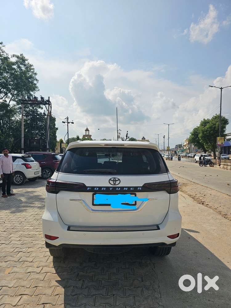 Toyota Fortuner 2021 Diesel Well Maintained