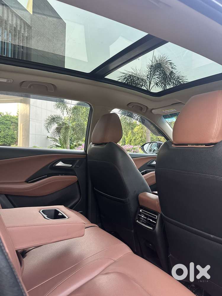 Mg Hector Plus Savvy Pro 1.5 Turbo Petrol Cvt 7 Str, 2023, Petrol