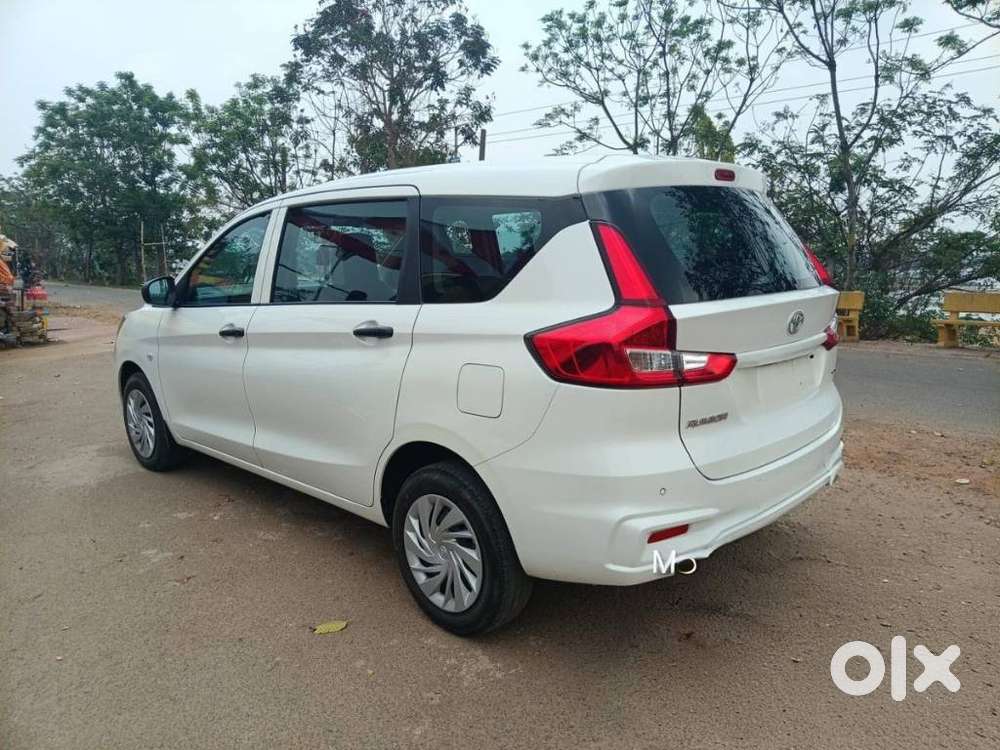 Toyota Rumion, 2024, Petrol