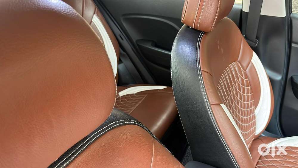 Hyundai Venue 2020 Petrol Well Maintained