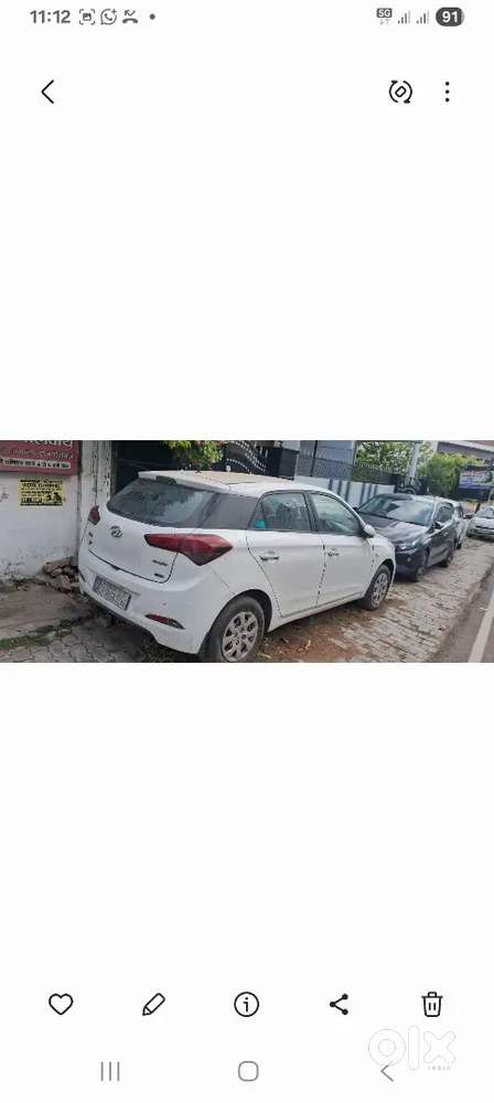 Hyundai I20 Magna Petrol 2015