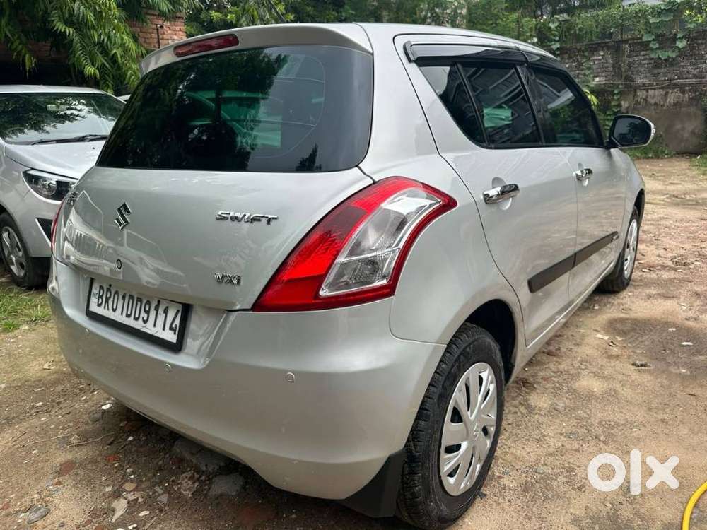 Maruti Suzuki Swift Vxi + Manual, 2017, Petrol