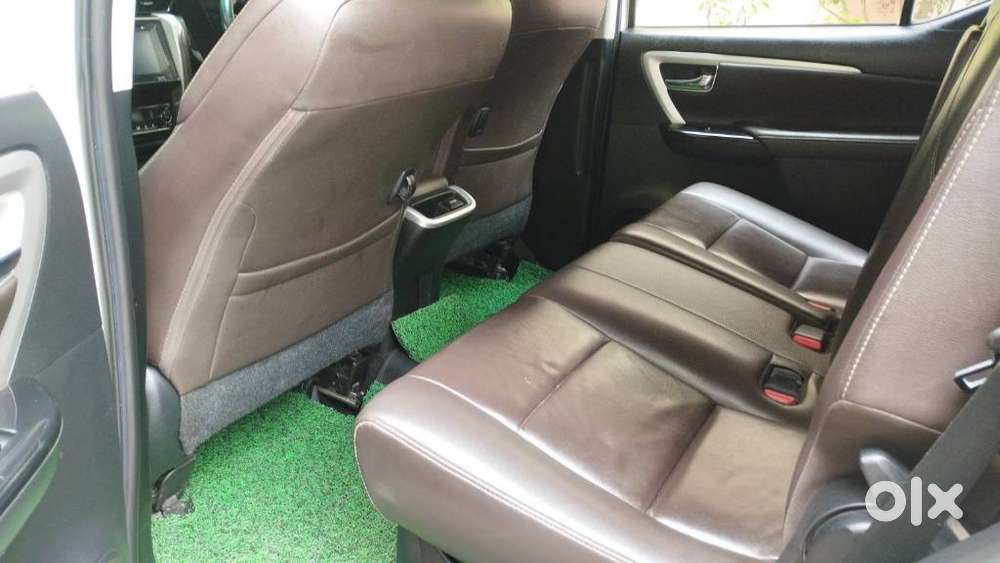 Toyota Fortuner [2021-ongoing] 2.8 2wd Diesel Mt, 2020, Diesel