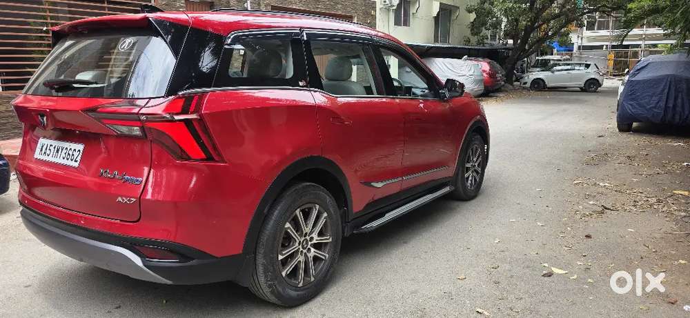 Mahindra Xuv700 2025 Year Luxury Diesel