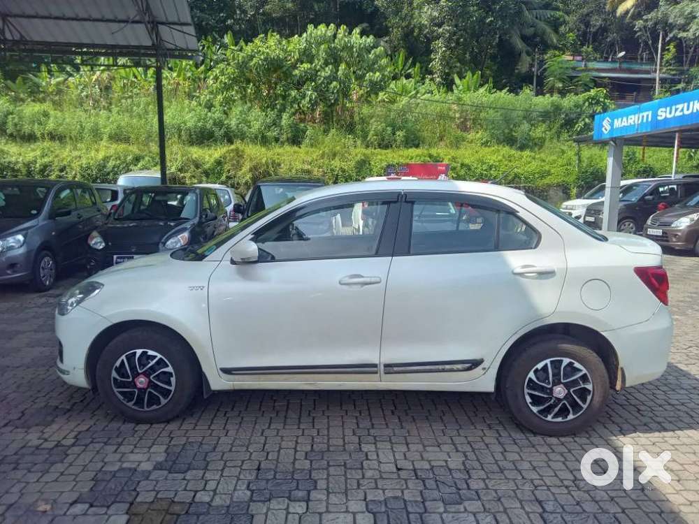 Maruti Suzuki Swift Dzire Vxi Optional, 2017, Petrol