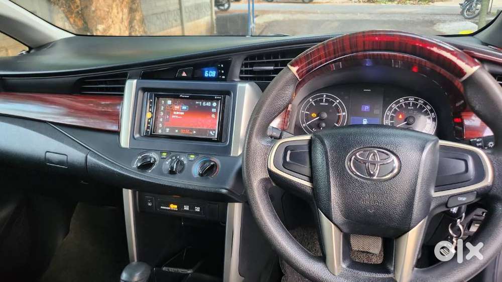 Toyota Innova Crysta 2.8 Gx At, 2016, Diesel