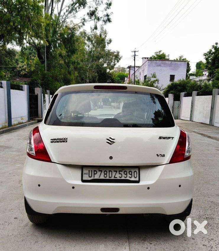 Maruti Suzuki Swift Vxi 1.2 Abs Bs-iv, 2015, Petrol