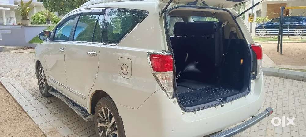 Toyota Innova Crysta 2021