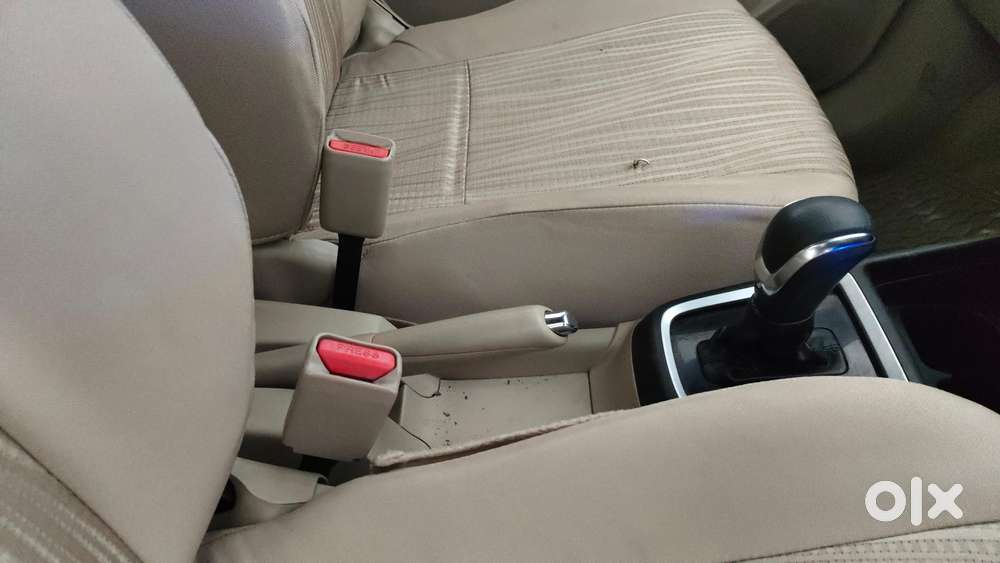 Maruti Suzuki Swift Dzire Amt Vxi, 2018, Petrol