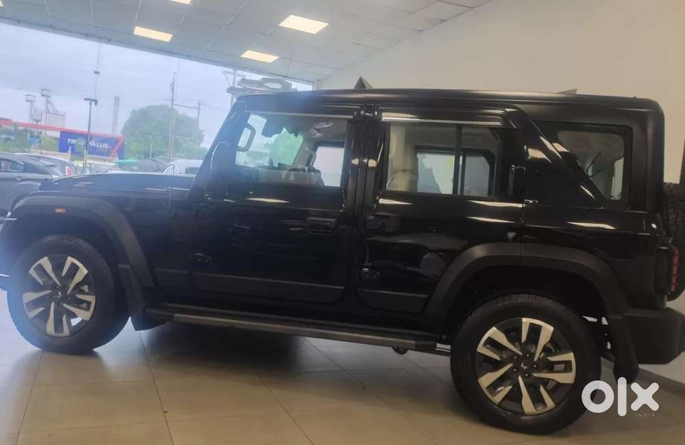 Mahindra Thar Roxx, 2025, Petrol