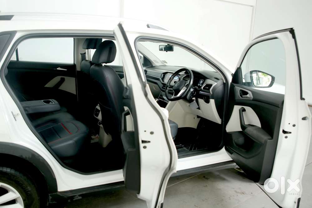Volkswagen Taigun 1.0 Tsi Highline At, 2021, Petrol