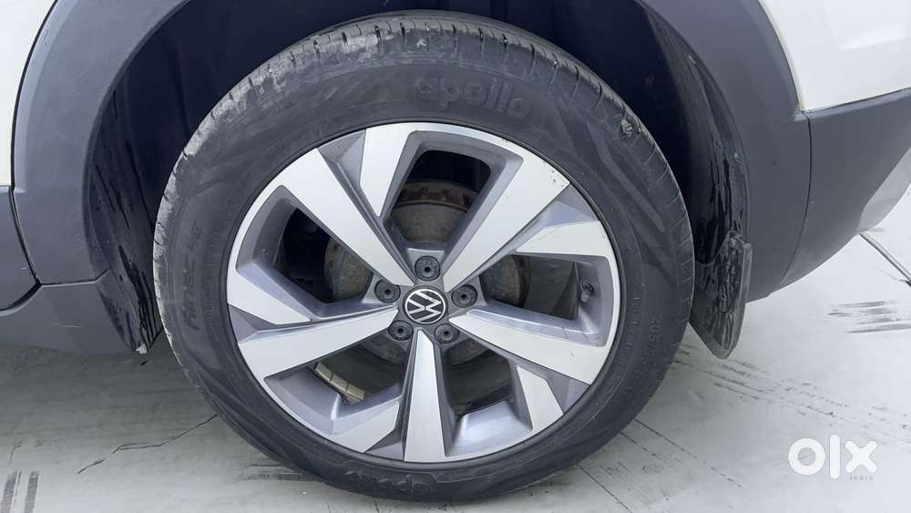 Volkswagen Taigun Topline 1.0 Tsi At (electric Seats), 2022, Petrol