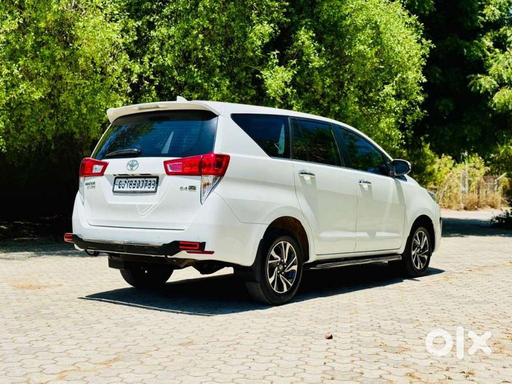 Toyota Innova Crysta 2.4 V 7 Str, 2022, Diesel