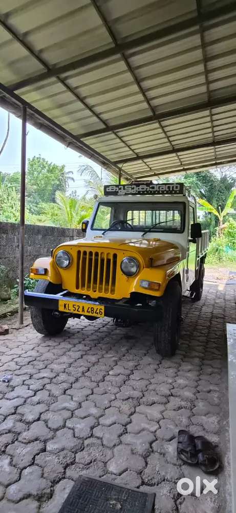 Mahindra Pik Up 4*4  2009 Diesel Manual