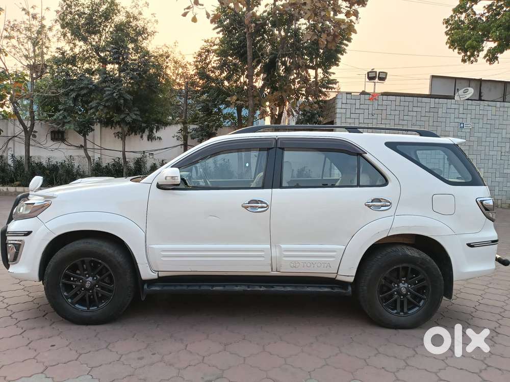 Toyota Fortuner 3.0 4x4 Manual, 2015, Diesel