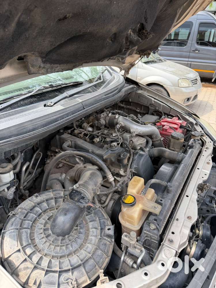 Toyota Innova 2012 Diesel Well Maintained