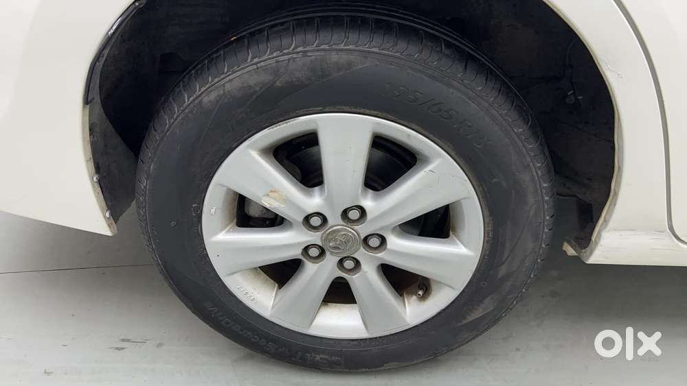 Toyota Corolla Altis 1.8 G, 2015, Petrol