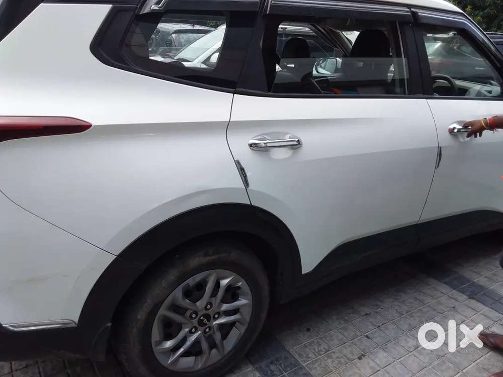 Kia Carens 2022 Petrol Well Maintained