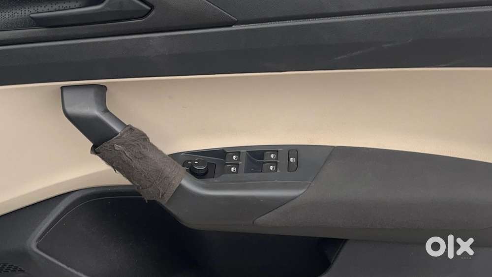 Skoda Slavia Ambition 1.5l Tsi Mt, 2022, Petrol