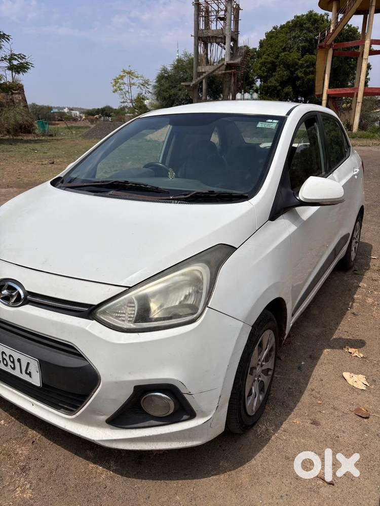 Car Hyundai Xcent 2015 Diesel Well Maintained