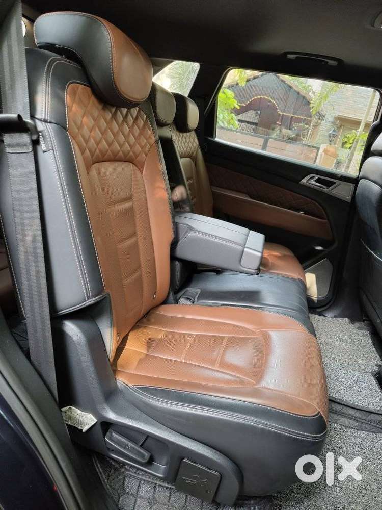 Mahindra Alturas G4 4x2 At, 2022, Diesel