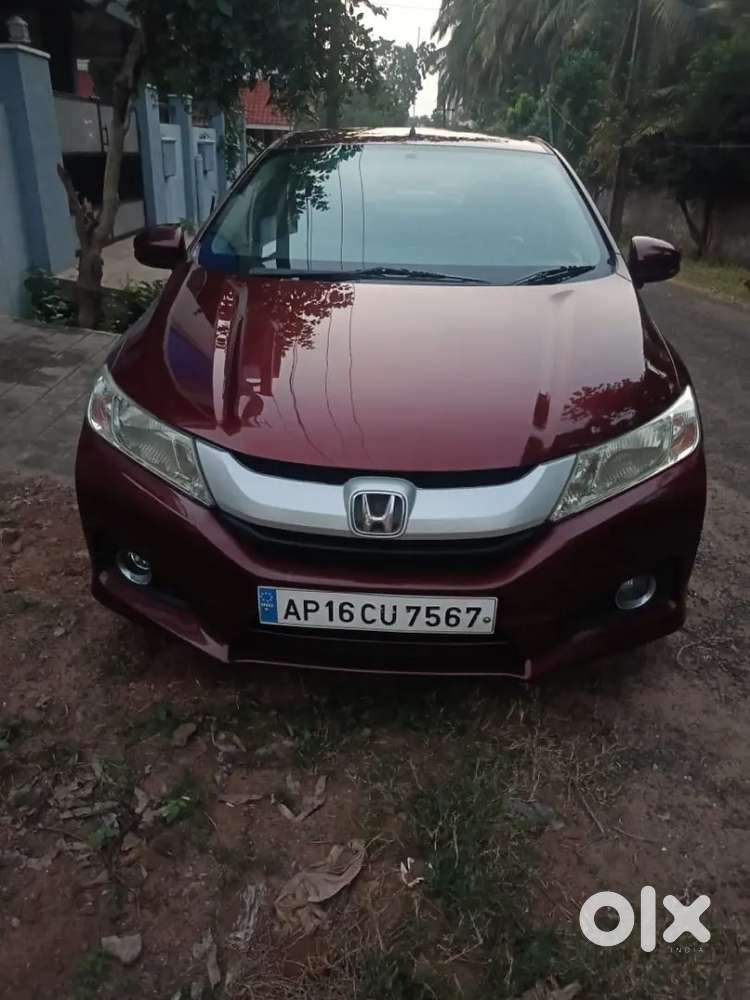 I Am Selling The Car If Anyone Want Message Me