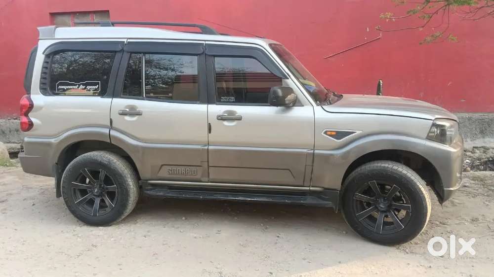 Mahindra Scorpio Classic 2016