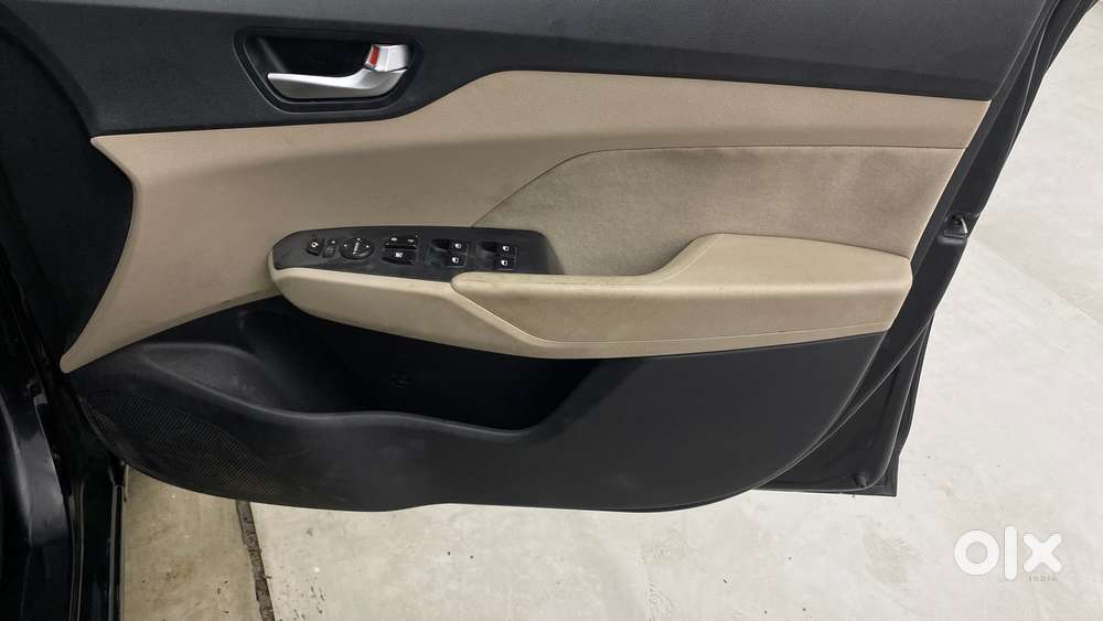 Hyundai Verna 1.6 Vtvt Sx, 2019, Petrol