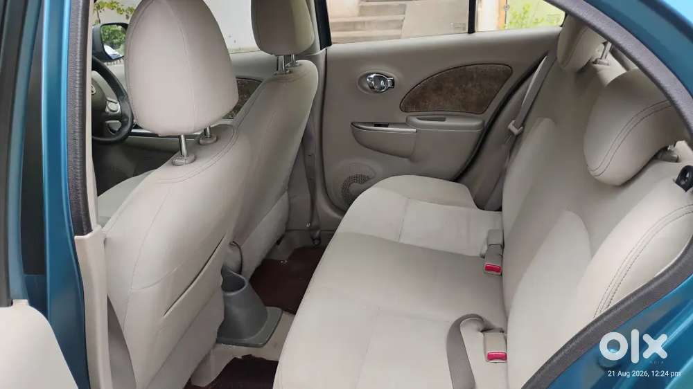 Nissan Micra Automatic 2013 Variant