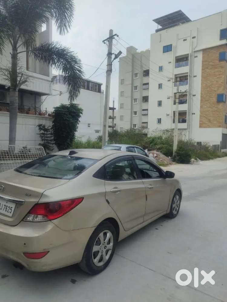 Hyundai Verna 1.6 Sx Crdi 2011