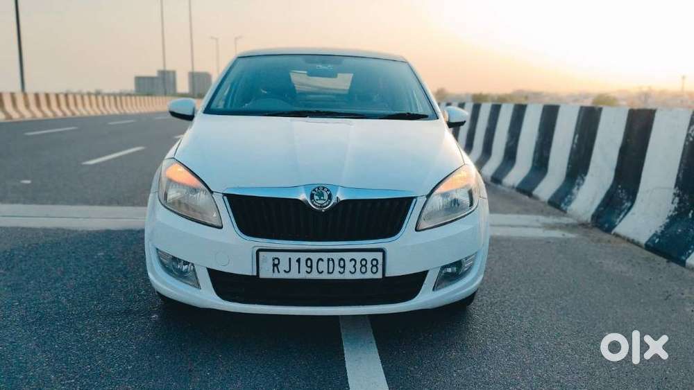 Skoda Rapid 1.5 Tdi At Ambition With Alloy Wheel, 2016, Diesel