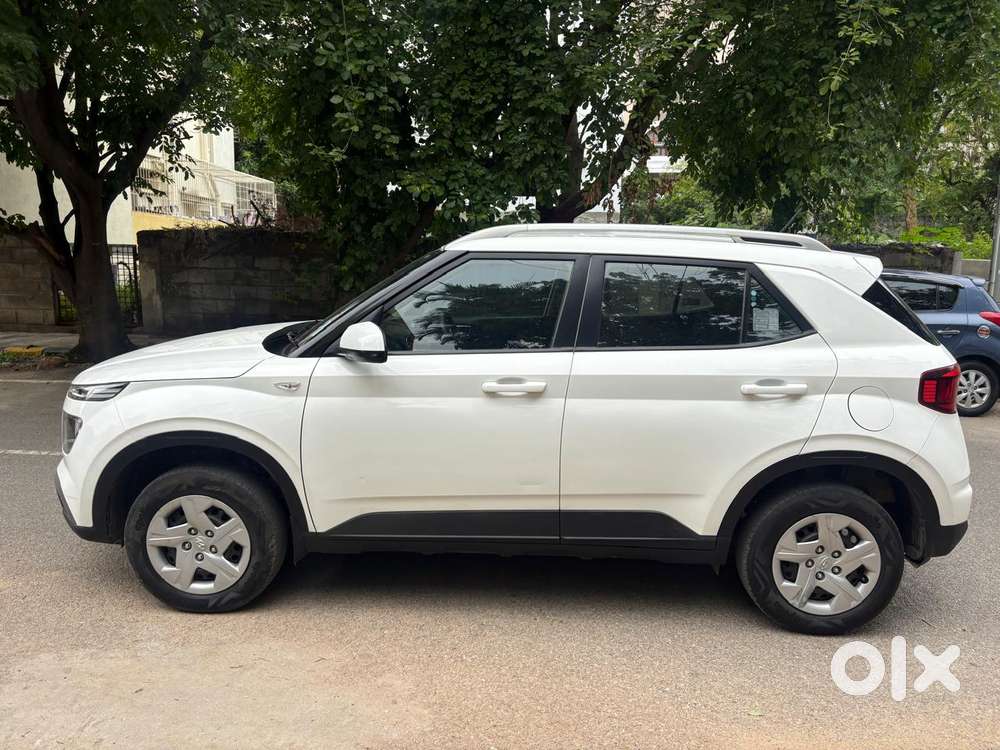 Hyundai Venue 1.2 S Plus, 2019, Petrol