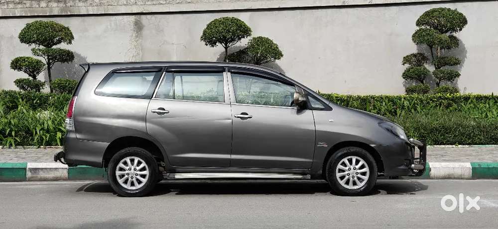 Toyota Innova 2.5 G 2011