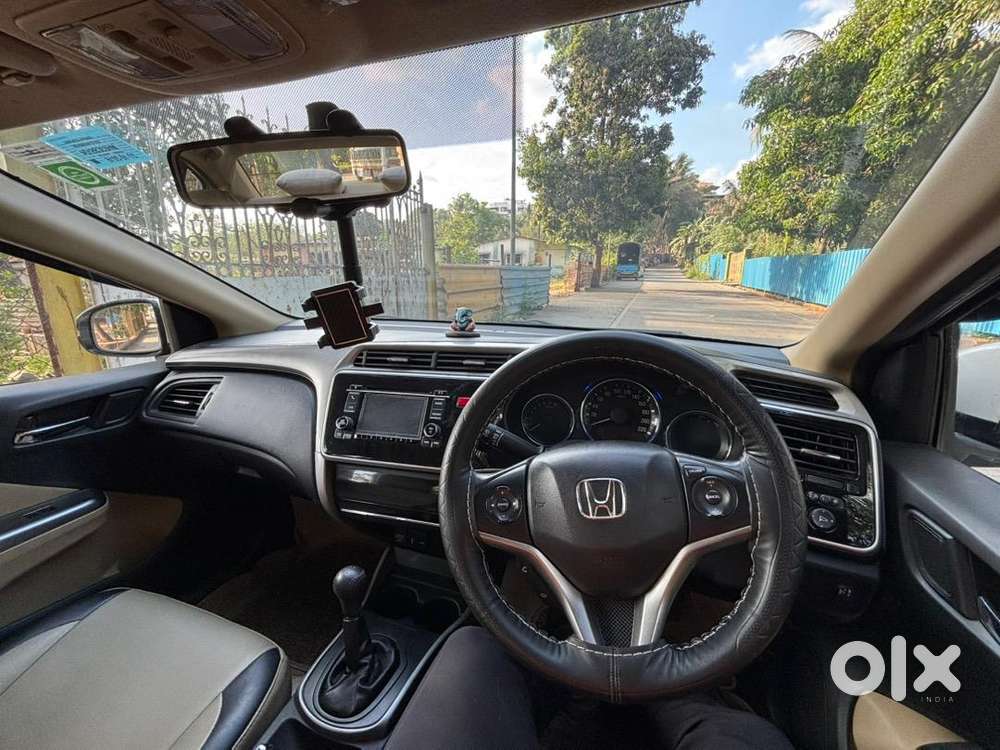 Honda City Vx Mt 2016  53k Km  Second Top Model  White
