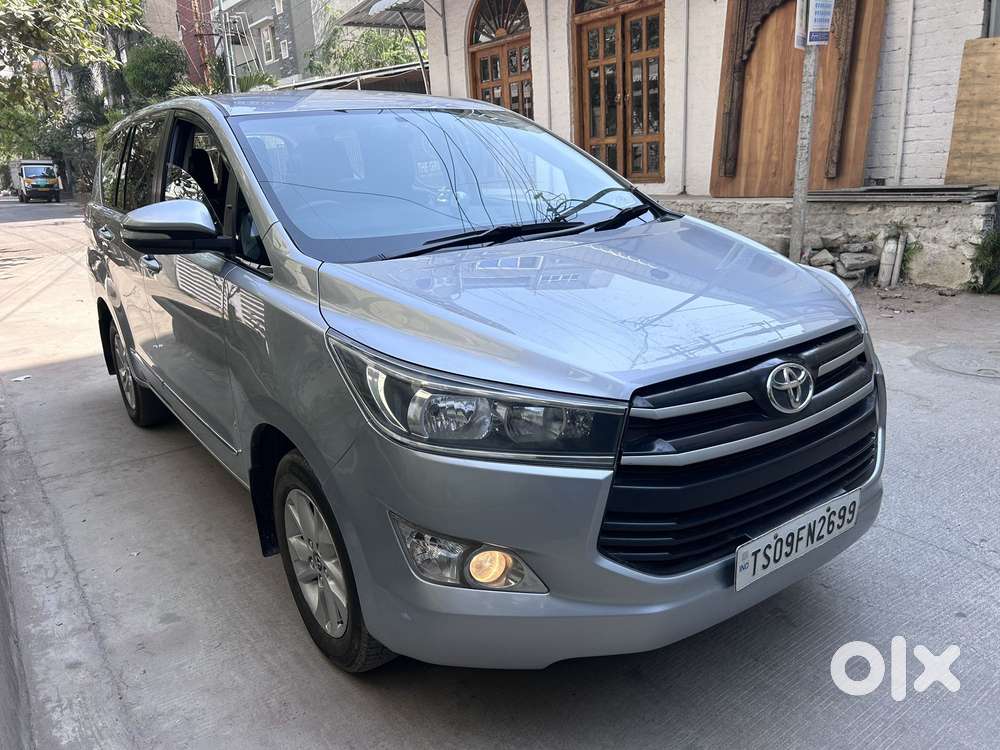 Toyota Innova Crysta 2.4 G Mt 7 Str, 2017, Diesel
