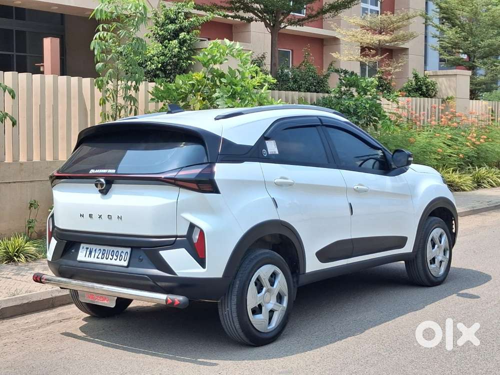 Tata Nexon Pure 1.2 Revotron Petrol 6 Mt, 2026, Petrol