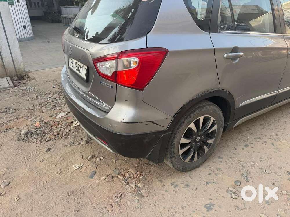 Maruti Suzuki S-cross 2017 Diesel Well Maintained