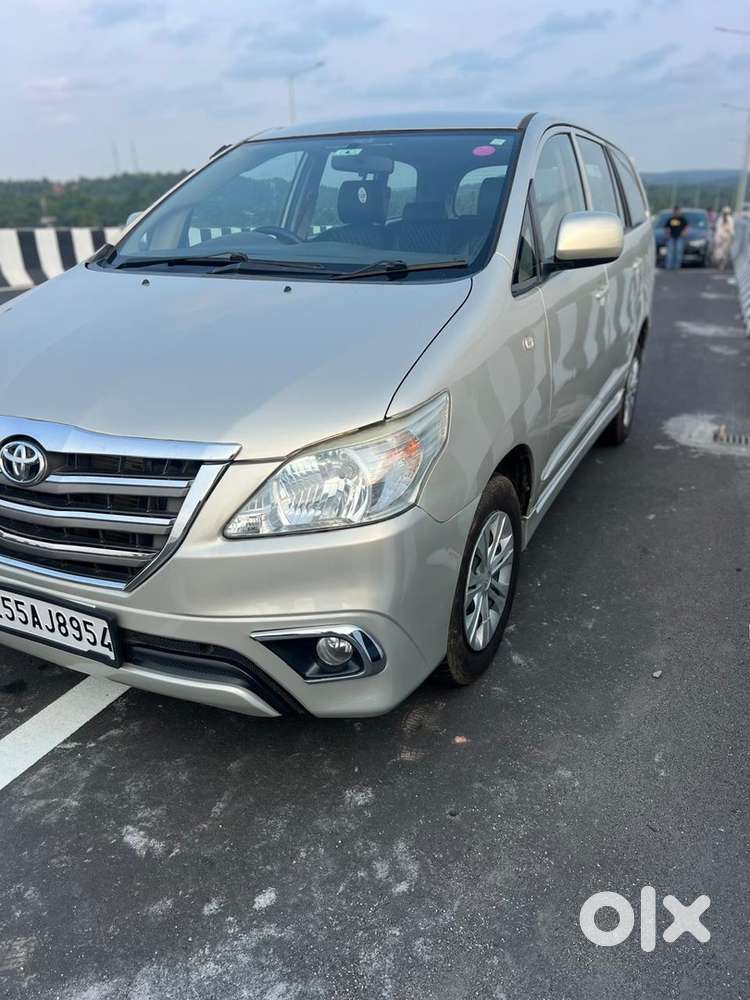 Toyota Innova Diesel 2014