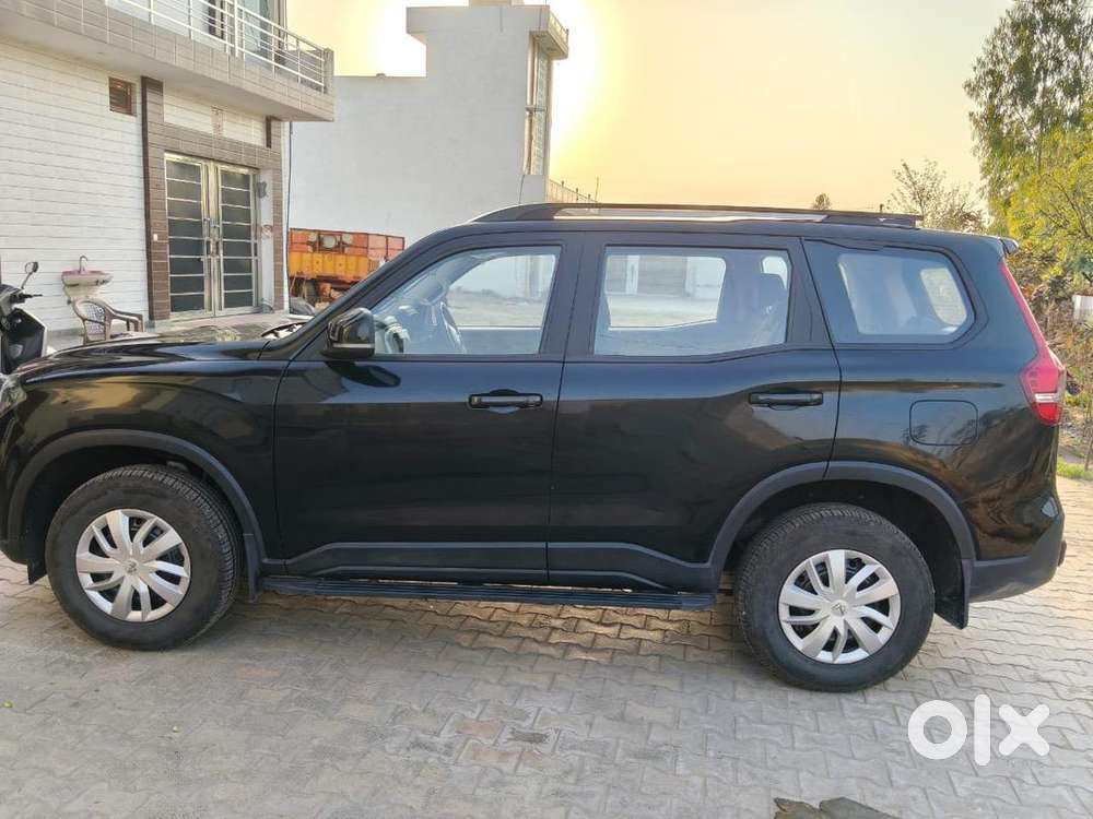 Mahindra Petrol Manual 2025