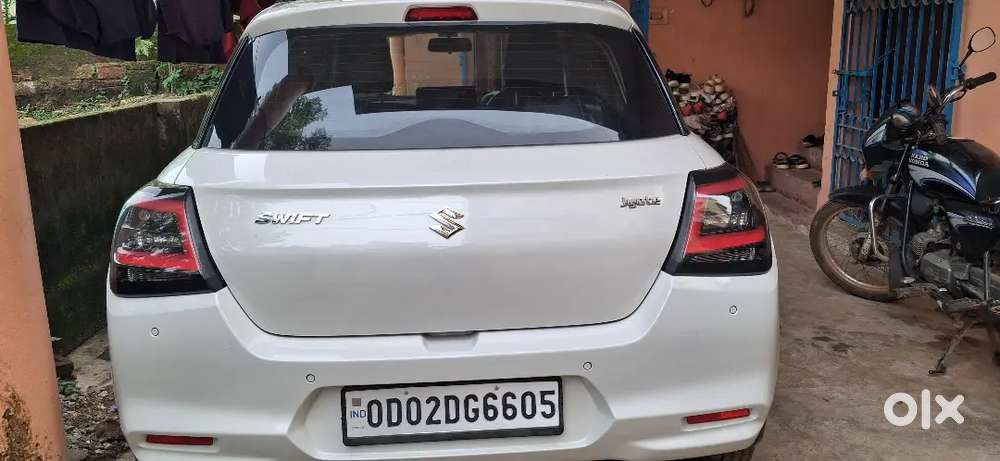 Maruti Suzuki Swift 1.3 Zxi 2025 Petrol