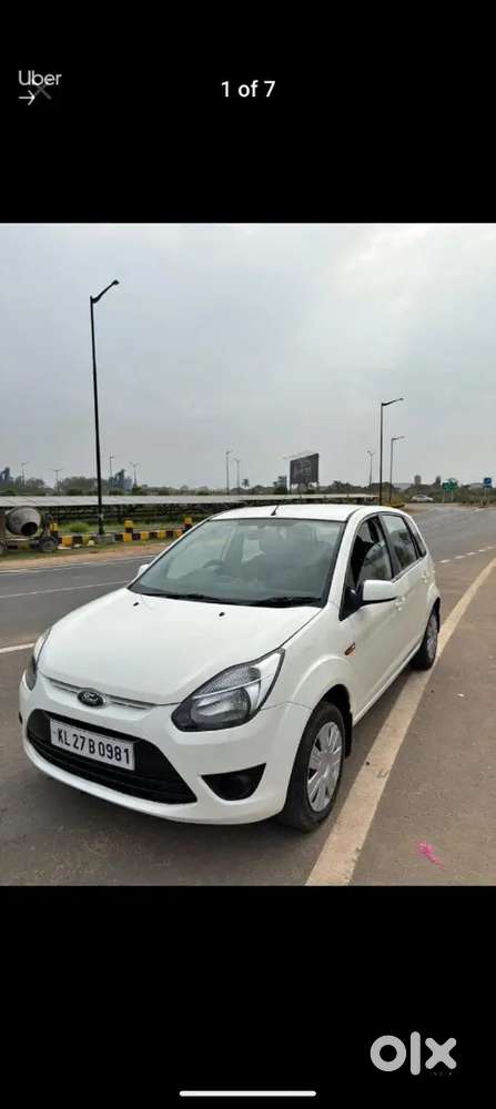 2door Pawer Wintow Pawer Steering Ac Good Condision