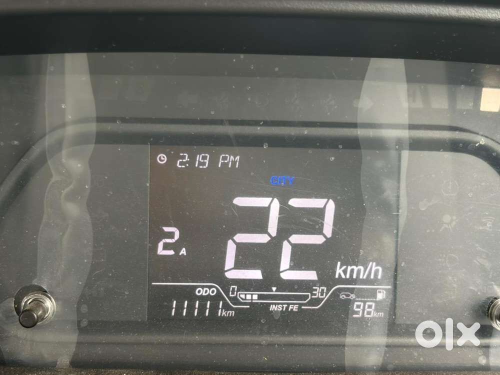 Tata Punch 2025 Petrol 11200 Km Driven